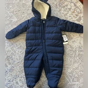 Children’s place 6-9 month snow suit